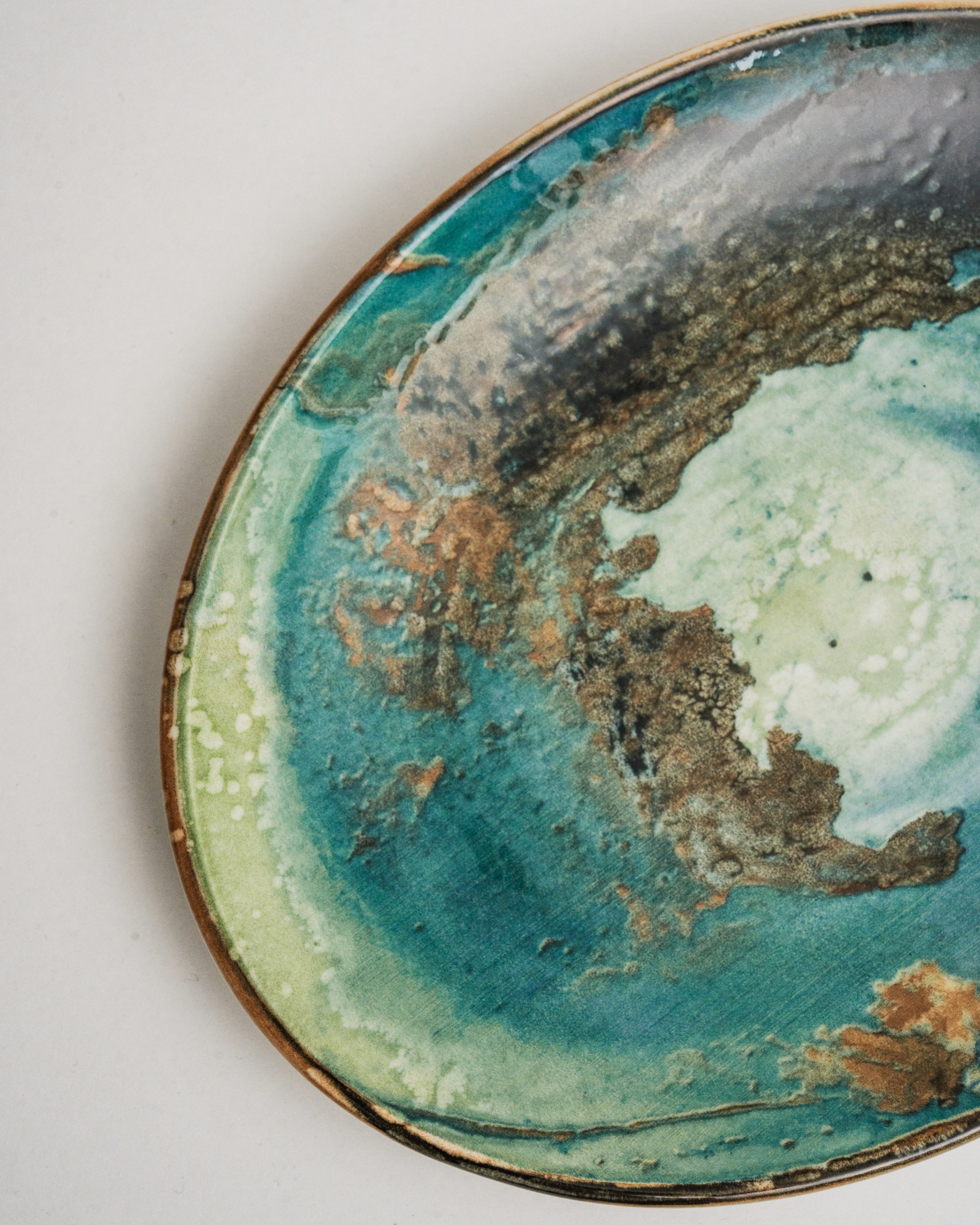 Futura - Oval Plate 25cm