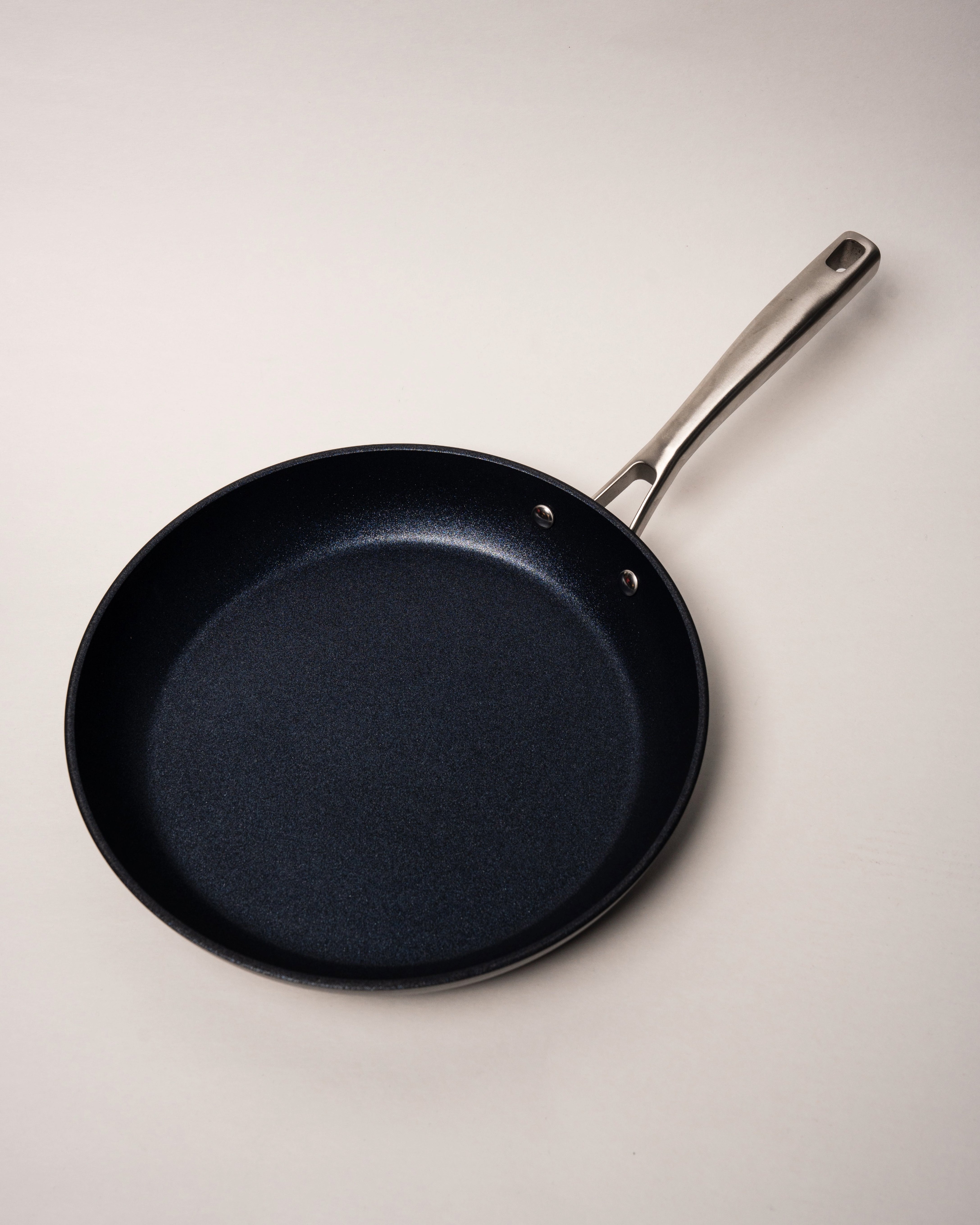 BioDiamond diamond-coated frying pan, 11 inch, overhead view of non-stick surface