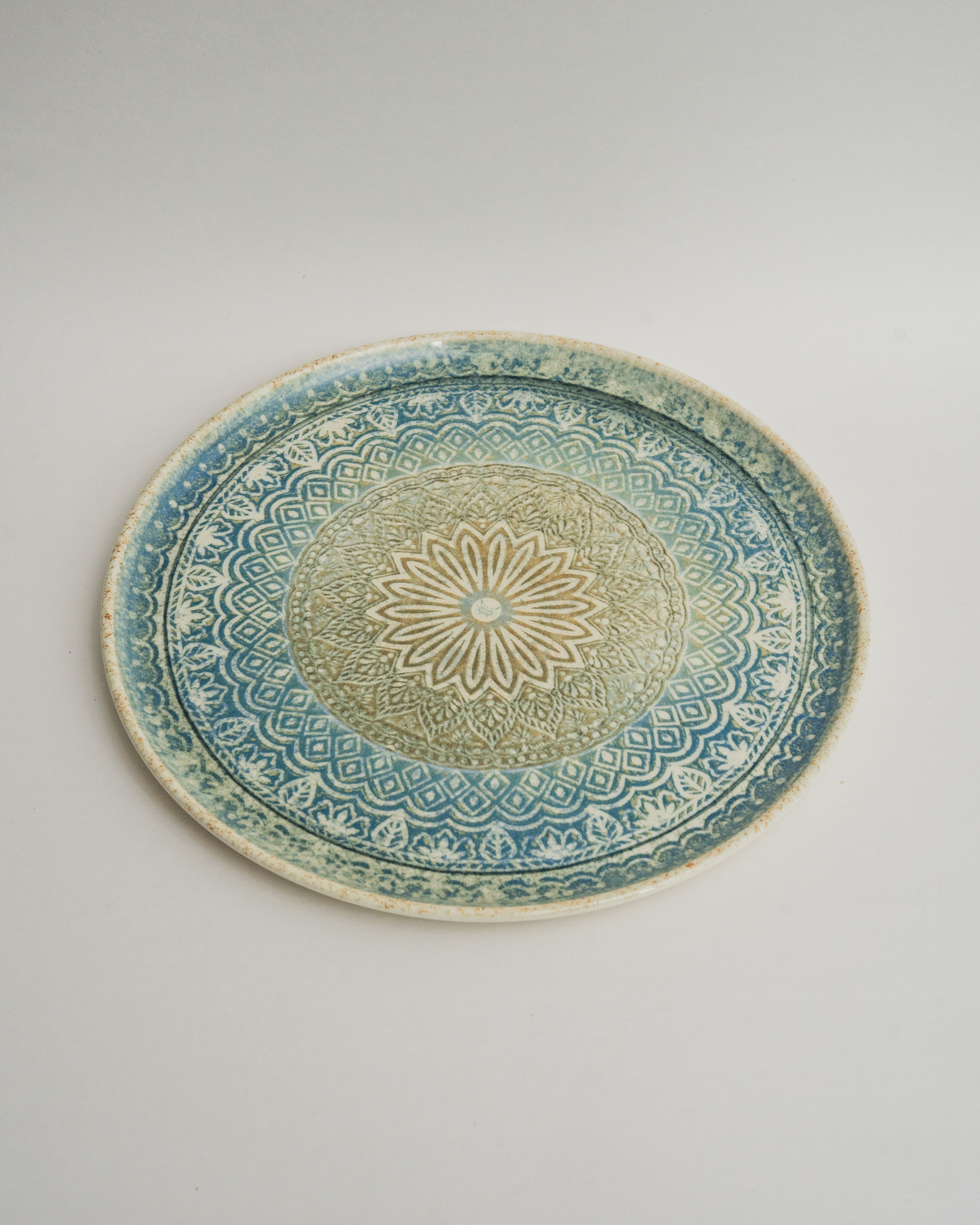 Embroideries of Atlantis porcelain pizza plate, blue and gold embroidered pattern, 12.6 inch