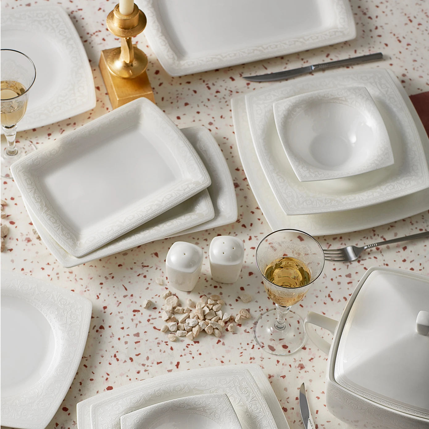 Restaurant and Home Plate Sets - Dinnerware